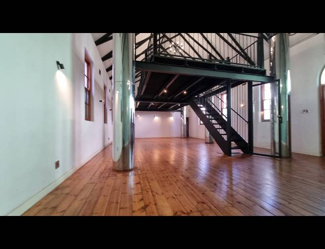 330M² MINI FACTORY FOR SALE IN WOODSTOCK